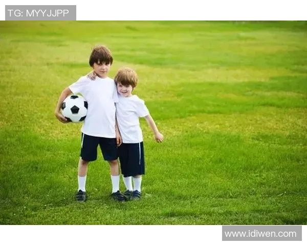 京多安的足球之路：从青涩少年到世界舞台的闪耀明星