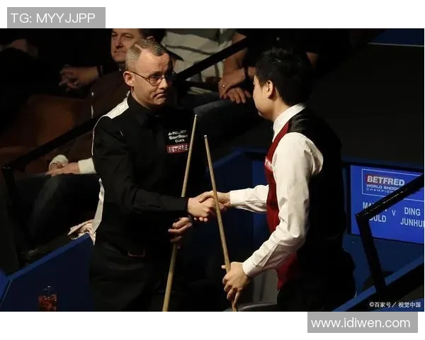 马丁古尔德与丁俊晖的巅峰对决引发斯诺克界热议与期待 马丁古尔德与丁俊晖的巅峰对决引发斯诺克界热议与期待