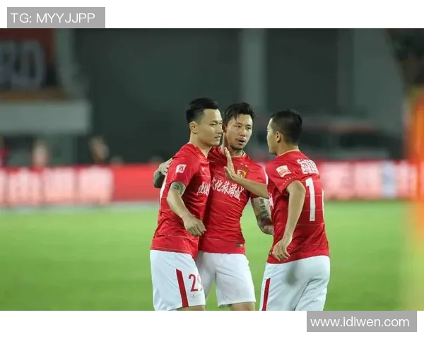 恒大与鲁能激战正酣谁能在这场较量中笑到最后