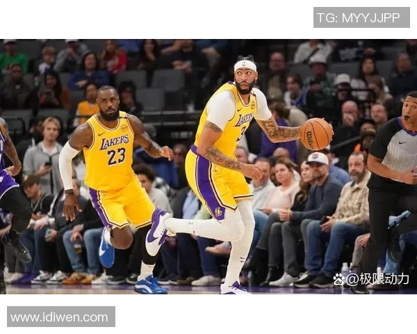 快船与湖人激战正酣谁能在这场德比中笑到最后