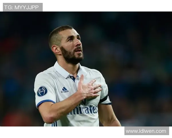 本泽马：从足球天才到传奇巨星的辉煌之路与未来展望